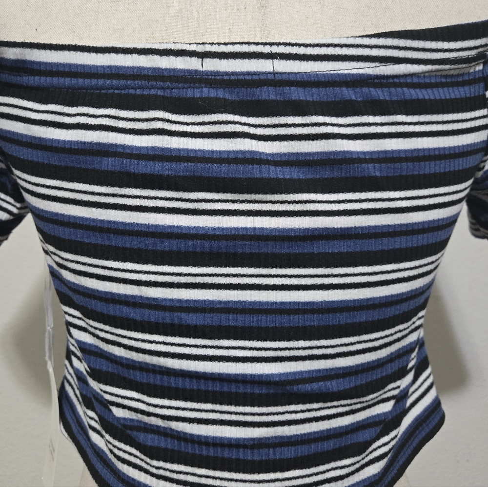Peachy Girl Striped Ribbed Crop Top Size Large Blue White Black NWT Large - Picture 6 of 12